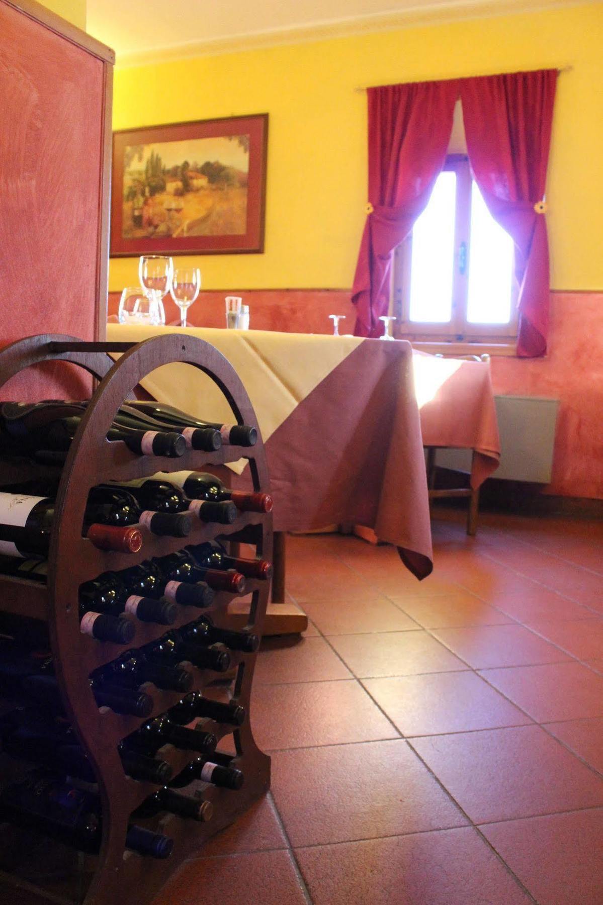 Albergo La Pieve Кастелфиорентино Екстериор снимка